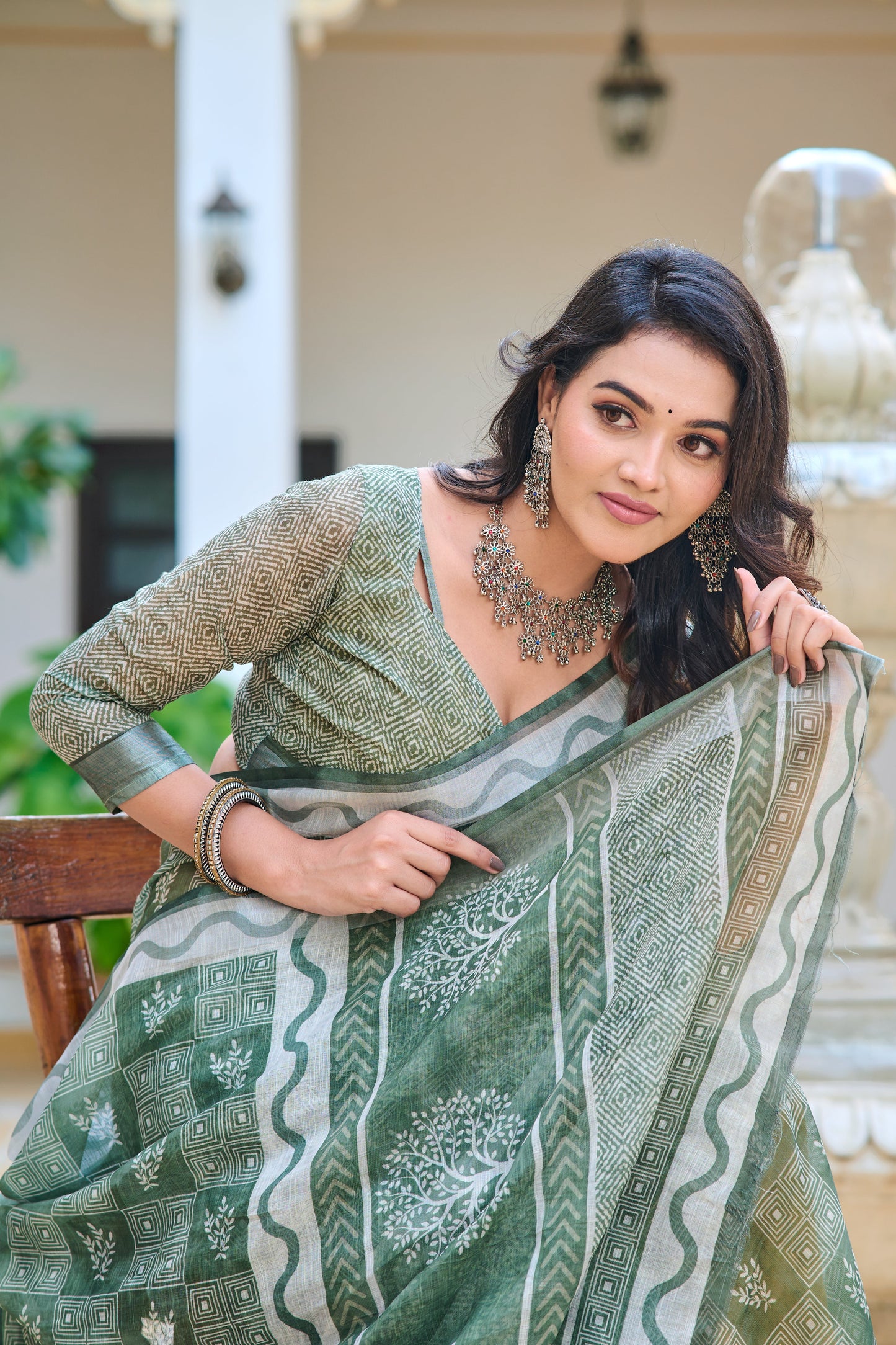 Stylish Green Color Pure Cotton Lilen With Digital Printed Designer Saree