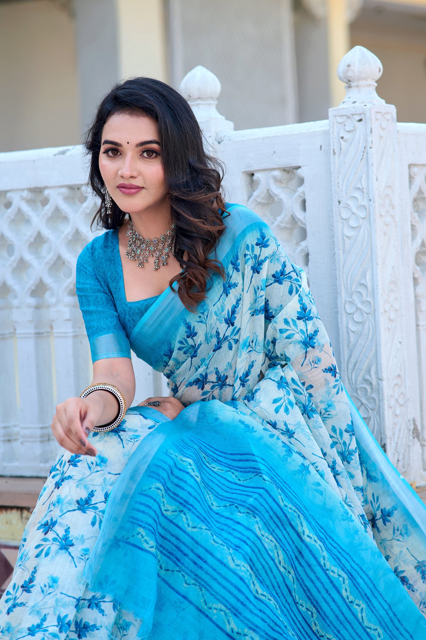 Beautiful Sky Blue Color Pure Cotton Lilen With Digital Printed Designer Saree