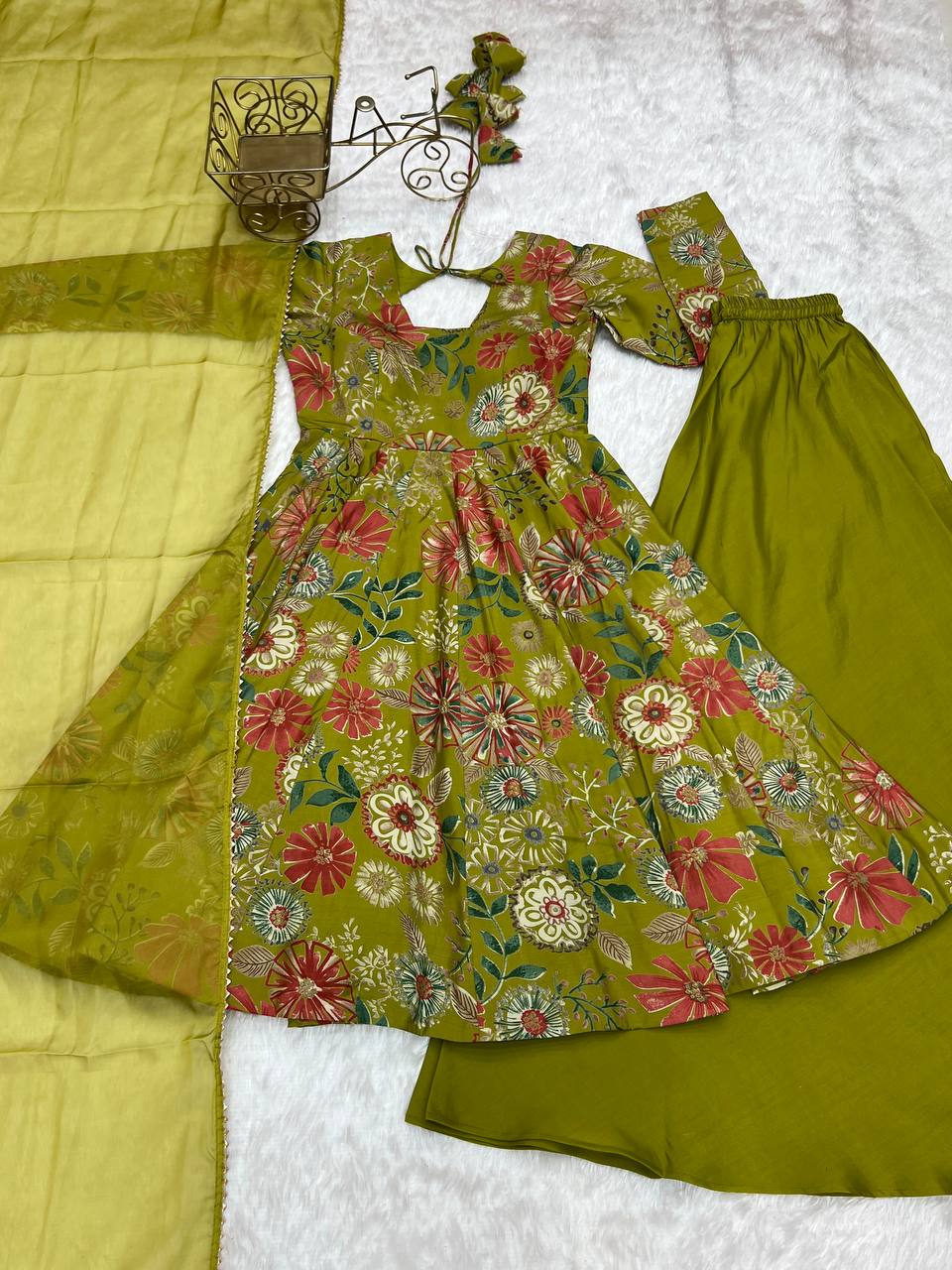 Dazzling Green Color Heavy Pure Soft Roman Silk Chanderi Designer Palazzo Suit