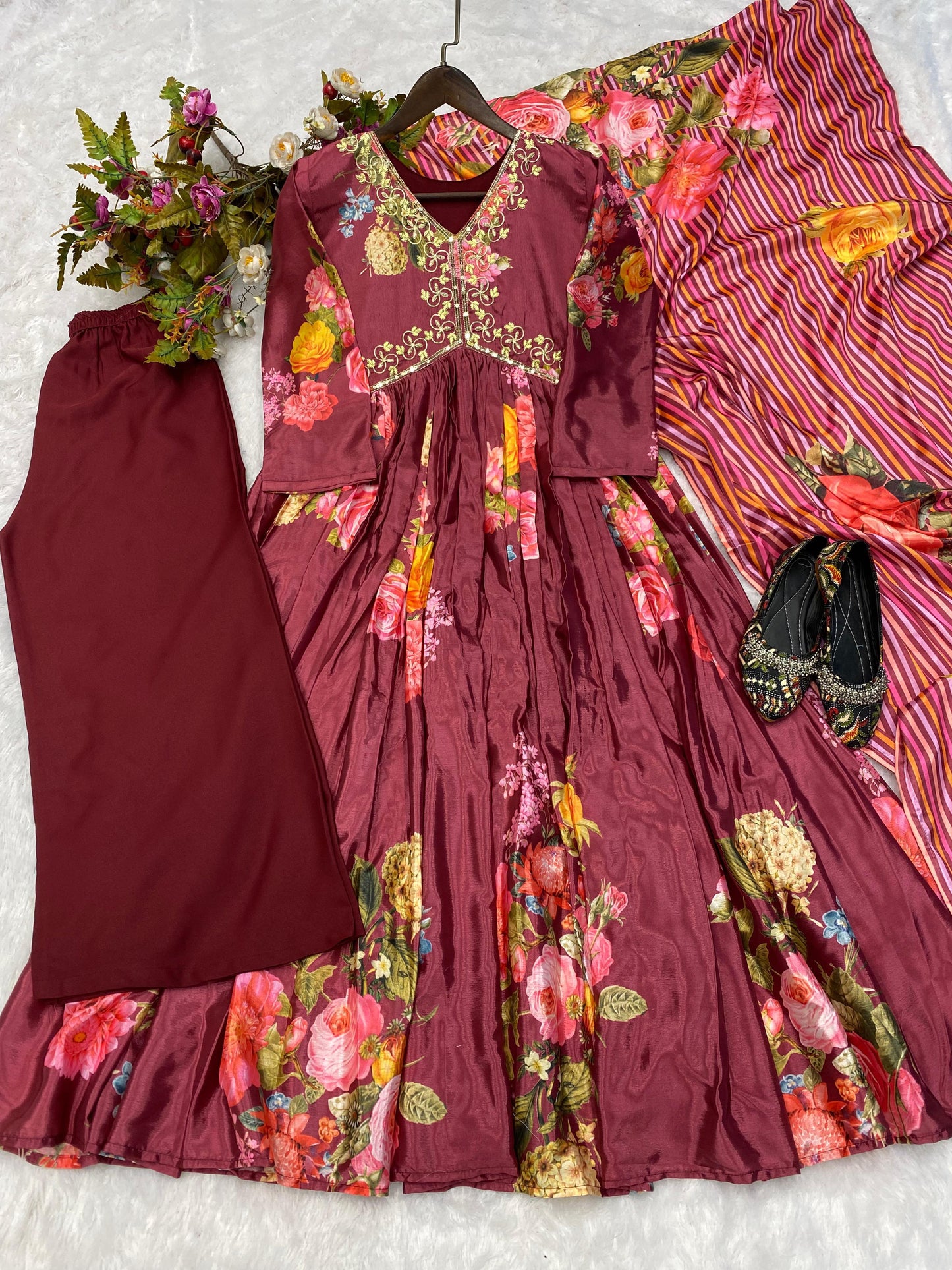 Trendy Work With Print Maroon Color Aliya Cut Suit