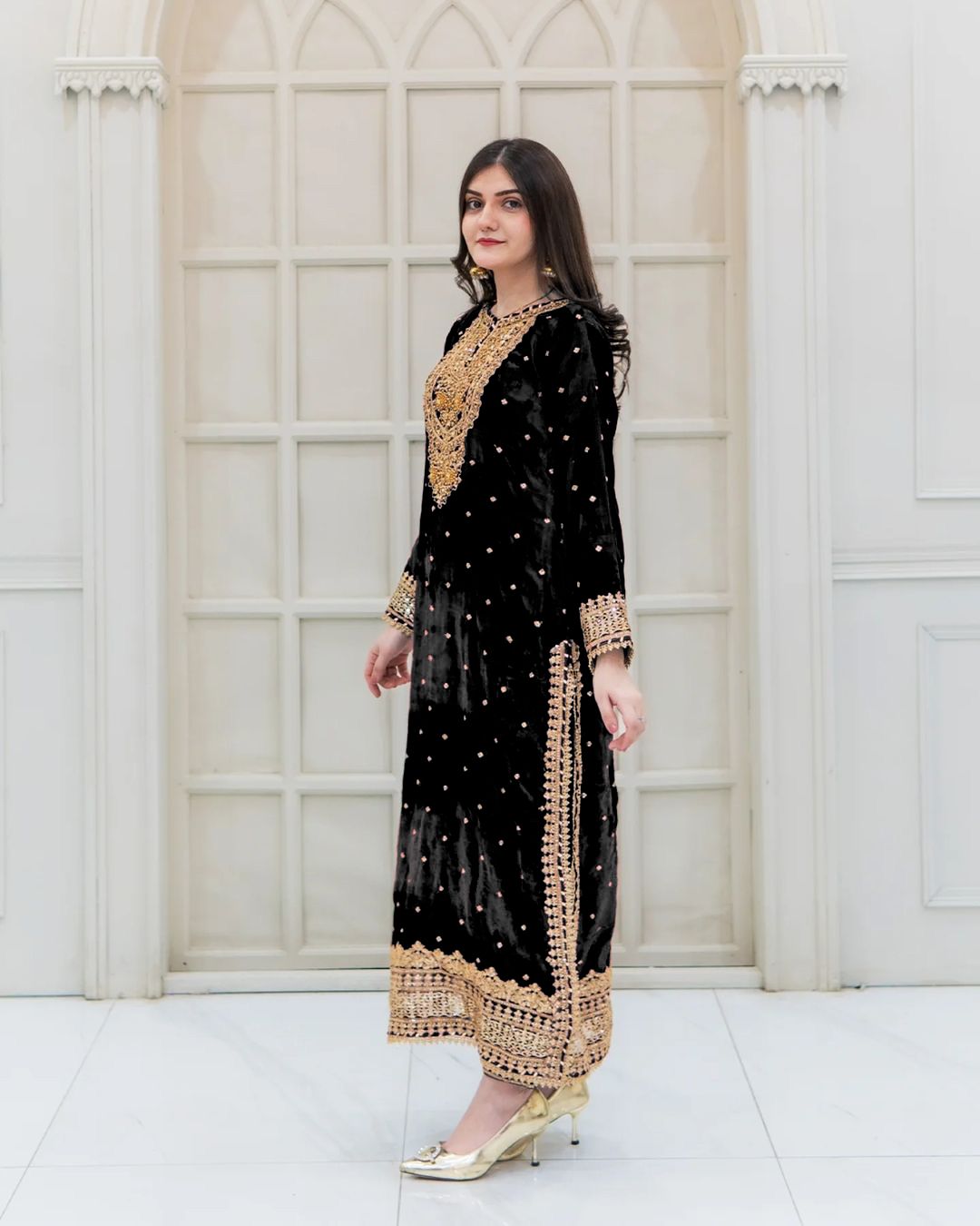 Wedding Wear Black Color Pure Heavy Viscose Velvet With Heavy Embroidery Sequence Work Neck Moti Work Salwar Suit