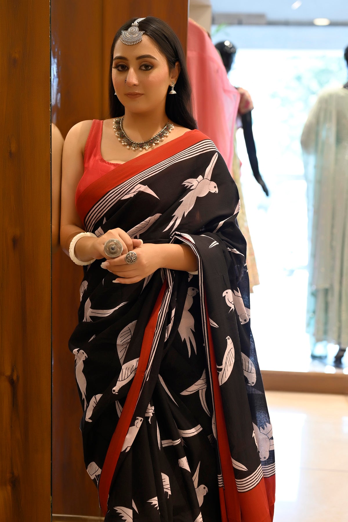 Innovative Black Color Pure Cotton Lilen With Digital Bird Printed Designer Saree