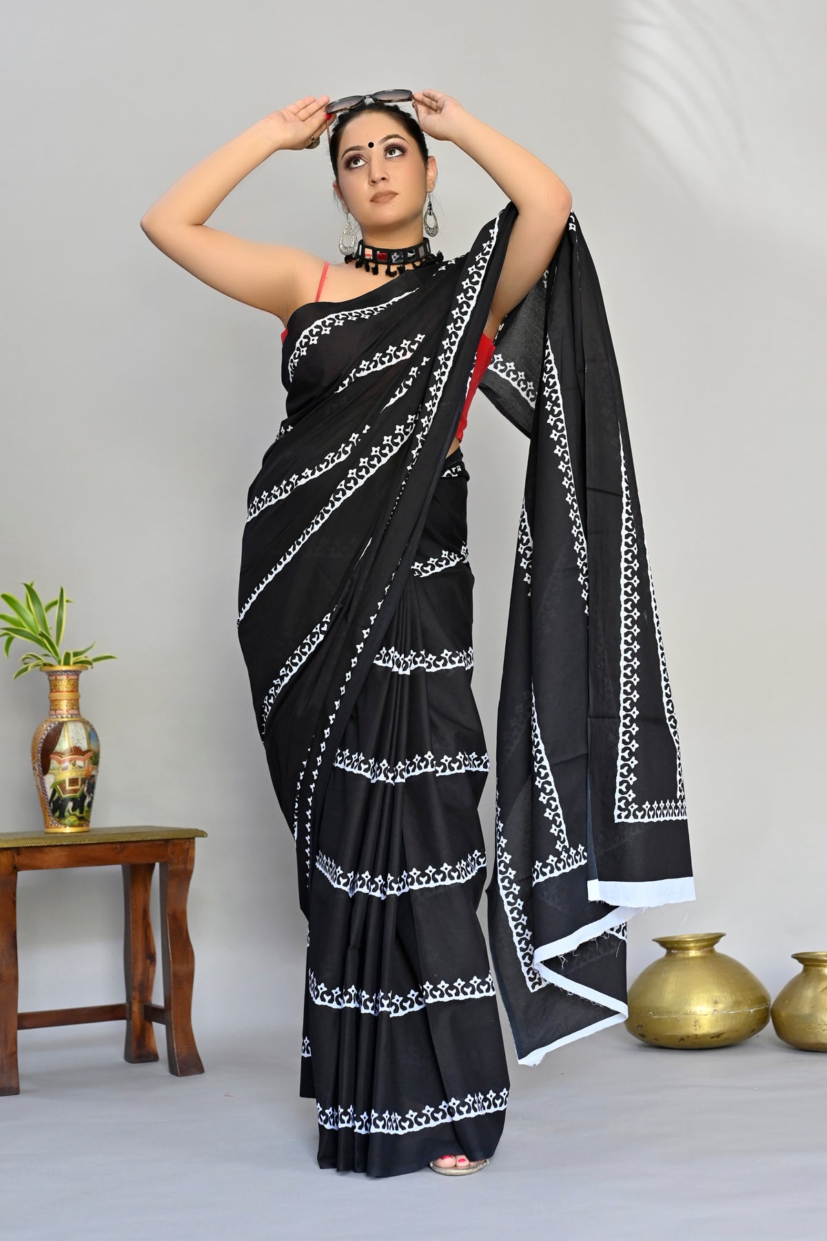 Elegant Black Color Color Pure Cotton Lilen With Digital Printed Designer Saree