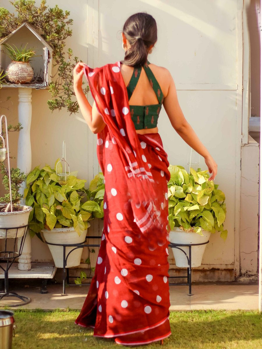 Delightful Red Color Color Pure Cotton Lilen With Digital Printed Designer Saree