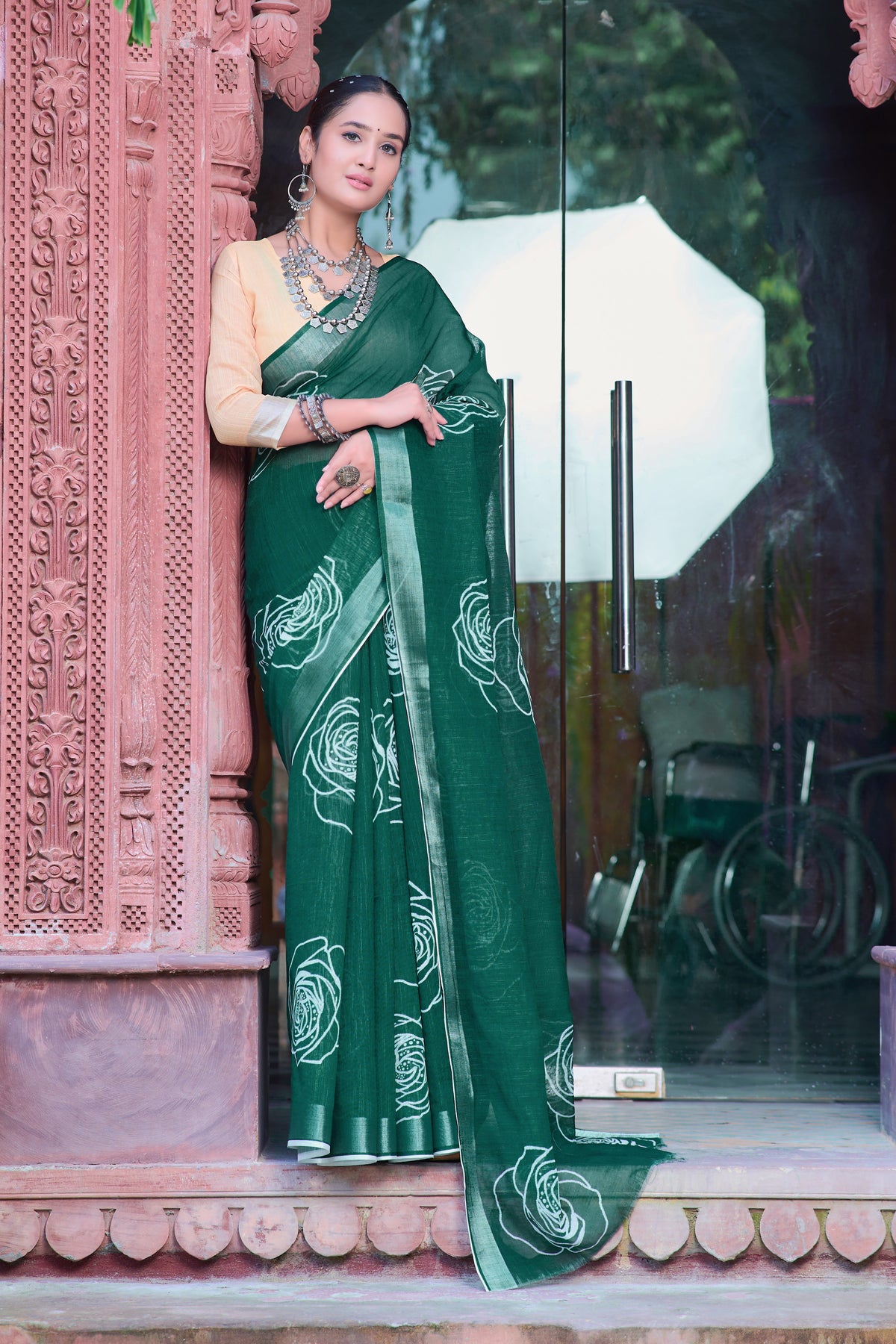 Superhit Green Color Color Pure Cotton Lilen With Digital Printed Designer Saree