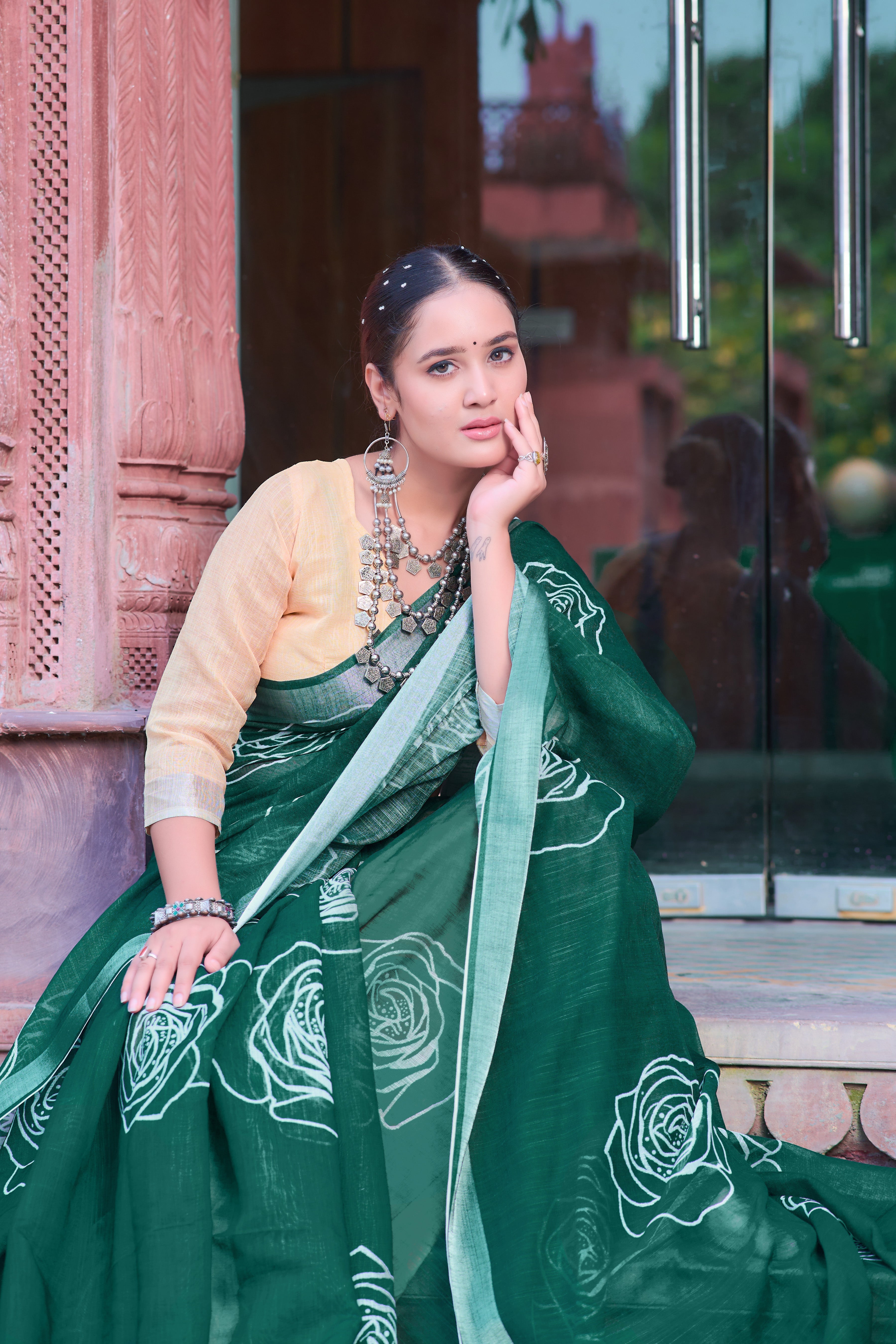 Superhit Green Color Color Pure Cotton Lilen With Digital Printed Designer Saree