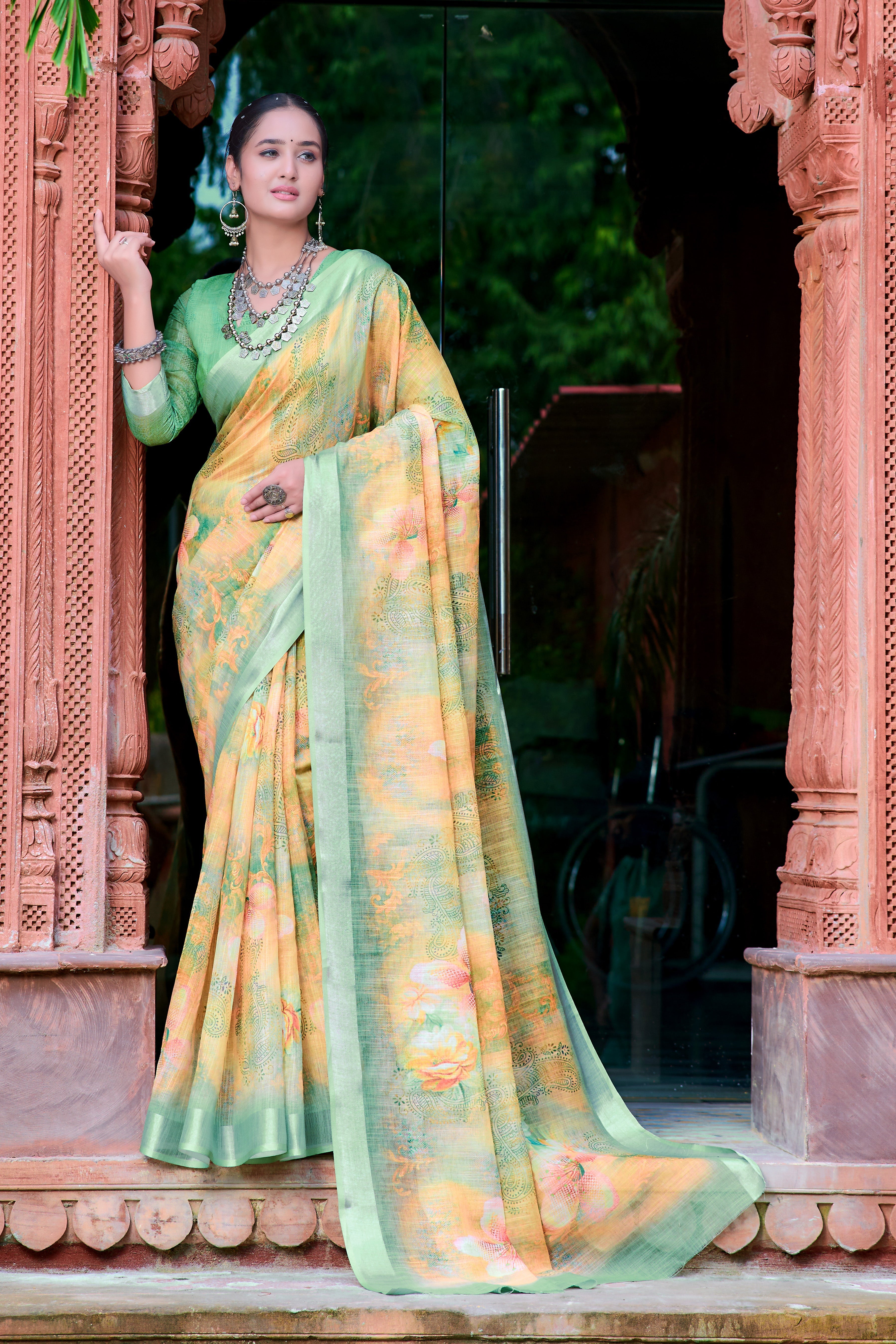 Preferable Yellow Color Color Pure Cotton Lilen With Digital Printed Designer Saree