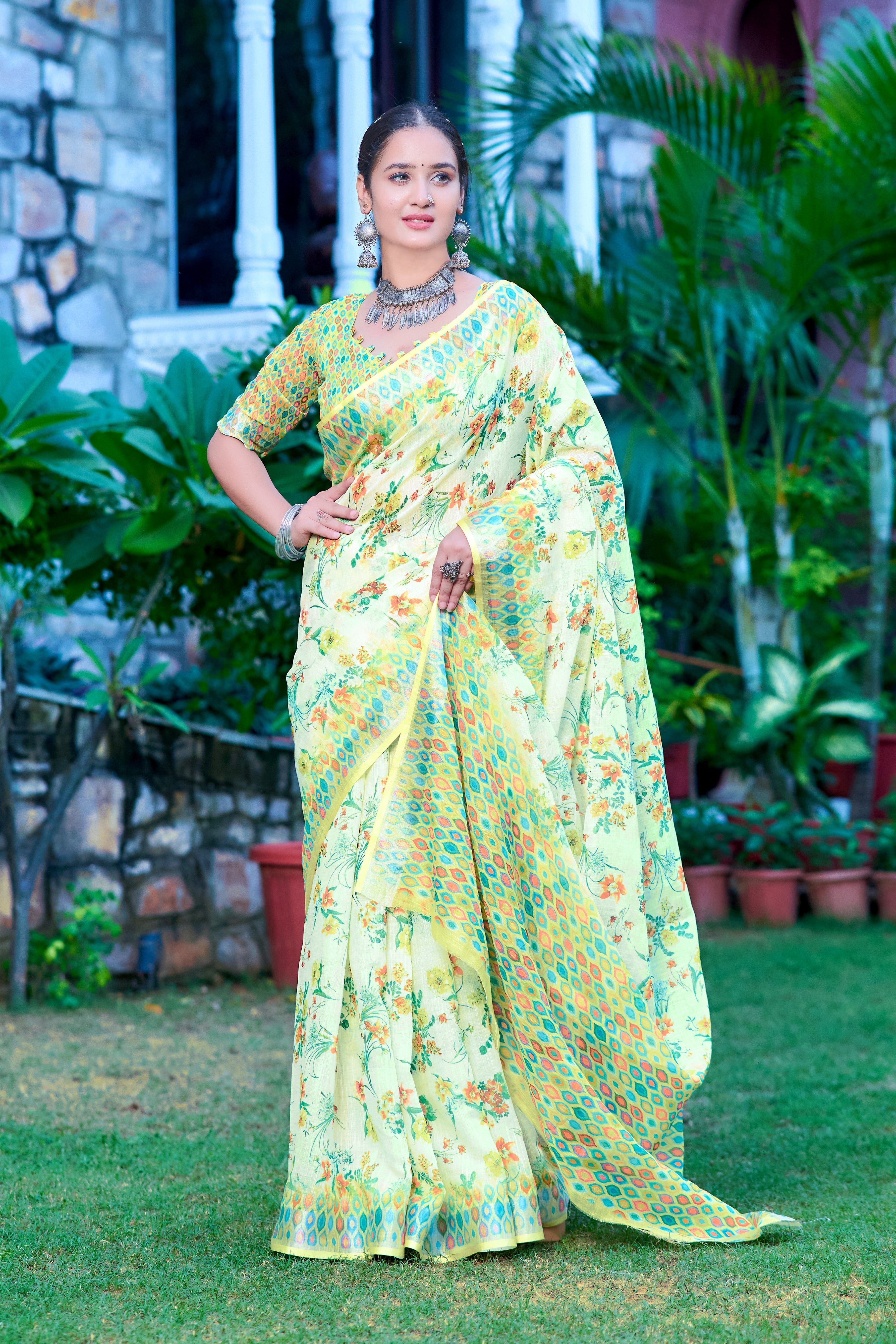 Glimmering Green Color Color Pure Cotton Lilen With Digital Printed Designer Saree