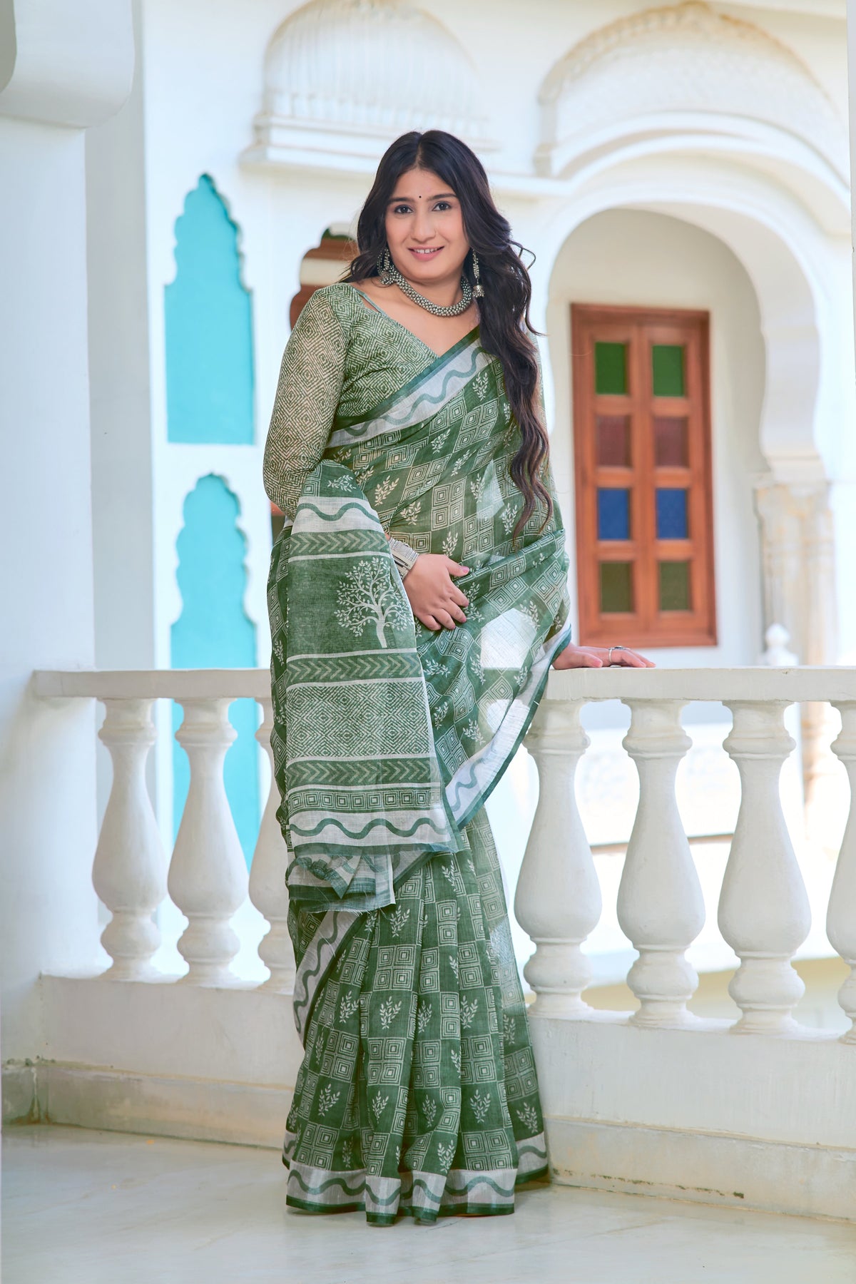 Classy Green Color Color Pure Cotton Lilen With Digital Printed Designer Saree