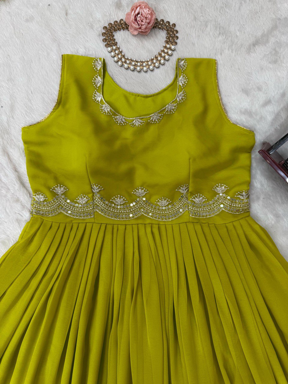 Innovative Green Color Faux Georgette Thread With Sequence Work Palazzo Suit