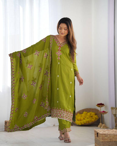 Reception Wear Green Color Pure Chinon Silk With 5mm Embroidery Sequence Work Salwar Suit