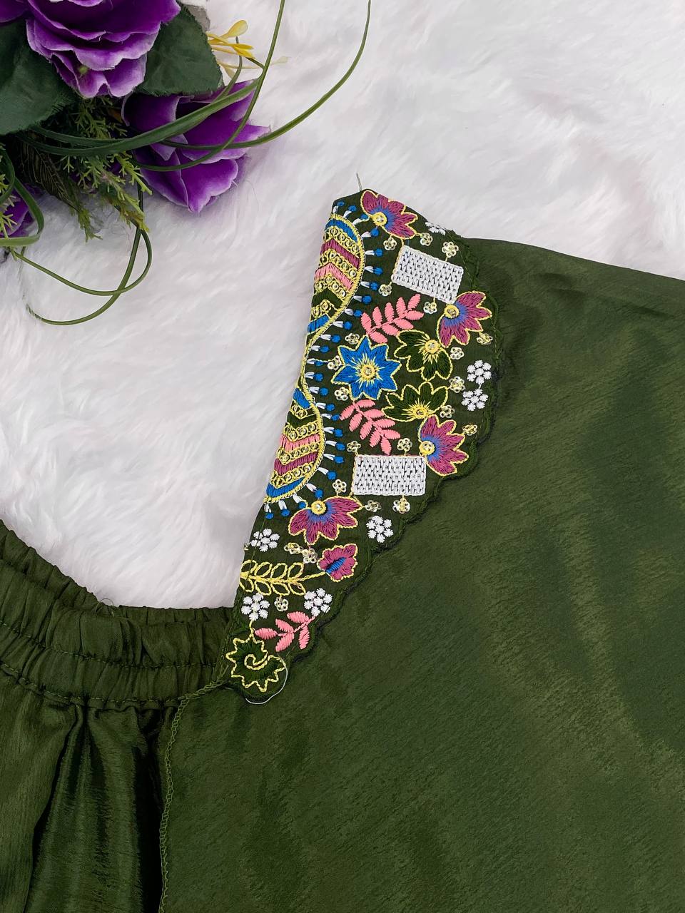 Luxuriant Green Color Heavy Chinon With Embroidery Sequins Work Palazzo Suit