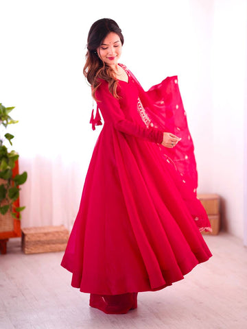 Fashionable Party Wear Look Pink Color Heavy Fandy Silk Gown