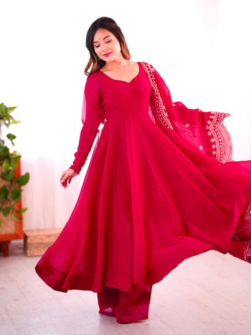 Fashionable Party Wear Look Pink Color Heavy Fandy Silk Gown