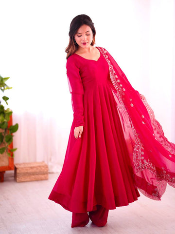 Fashionable Party Wear Look Pink Color Heavy Fandy Silk Gown