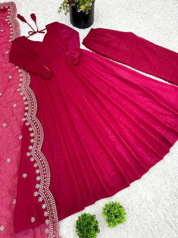 Fashionable Party Wear Look Pink Color Heavy Fandy Silk Gown