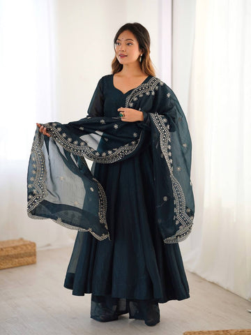 Fashionable Party Wear Look Dark Green Color Heavy Fandy Silk Gown