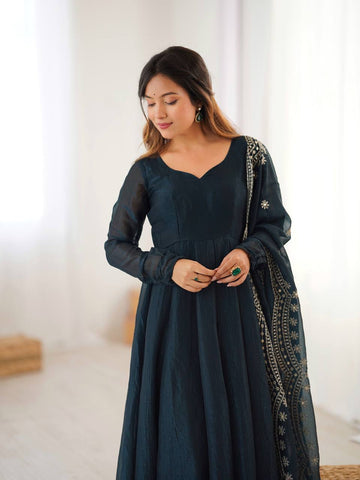 Fashionable Party Wear Look Dark Green Color Heavy Fandy Silk Gown