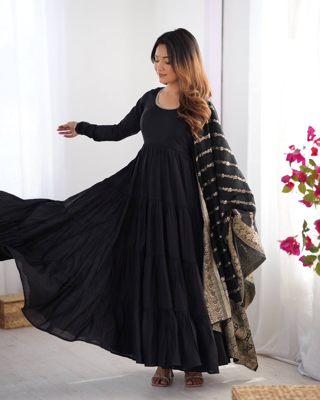 Imposing Black Color Pure Roman Silk Chanderi Fabric Fully Flair Anarkali Gown