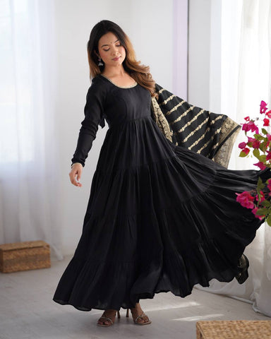 Imposing Black Color Pure Roman Silk Chanderi Fabric Fully Flair Anarkali Gown