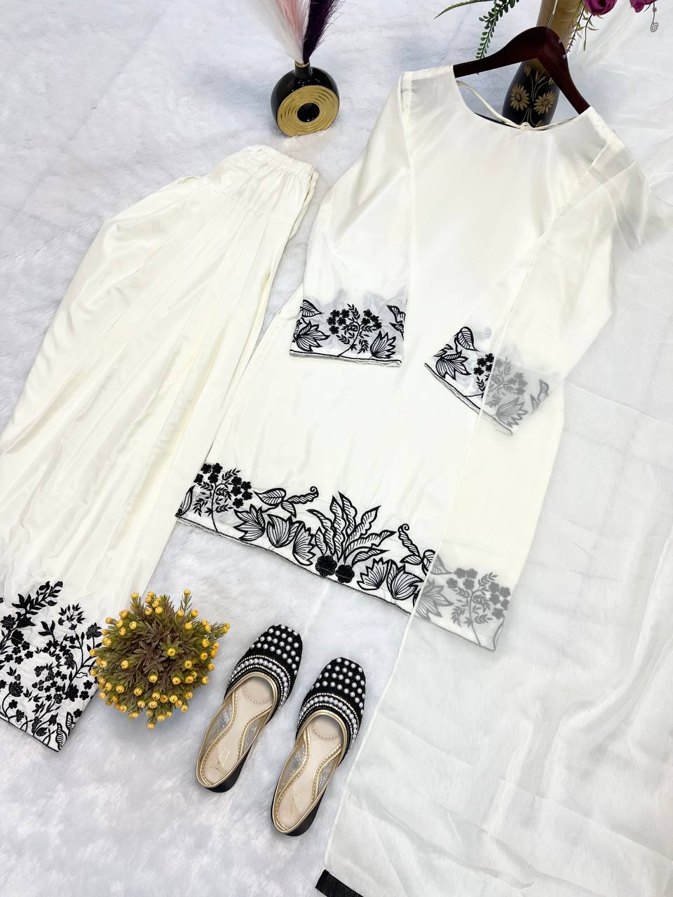 Festive Wear White Color Heavy Natural Crep Silk Fancy Less Border Work Salwar Suit