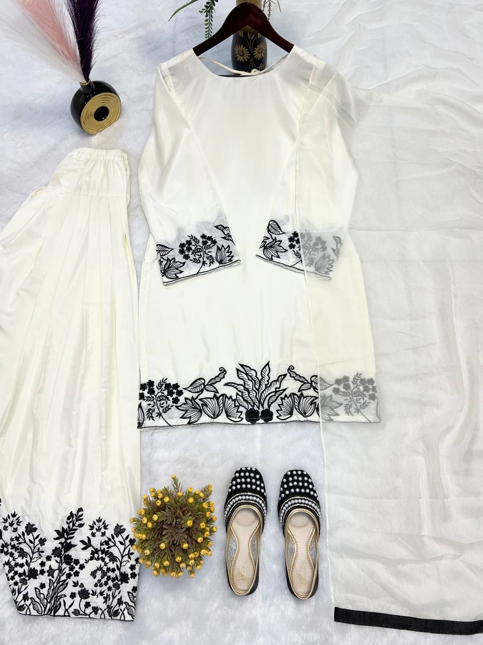 Festive Wear White Color Heavy Natural Crep Silk Fancy Less Border Work Salwar Suit