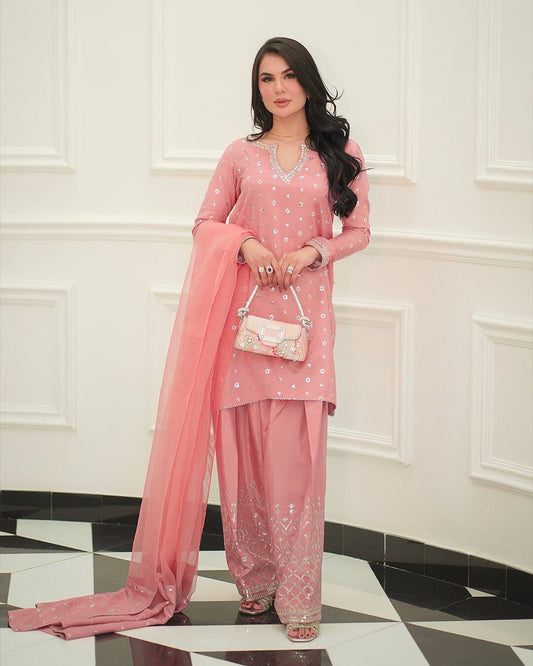 Wedding Wear Peach Color Heavy Chinnon Silk Fancy Less Border Work Salwar Suit