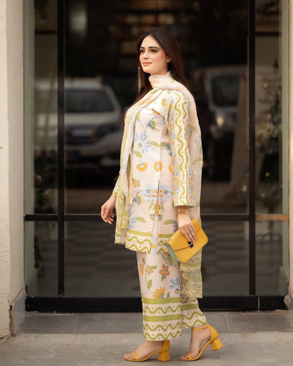 Wedding Wear Pure Natural Crepe Striking Digital Printed Co-ord Palazzo Suit Set