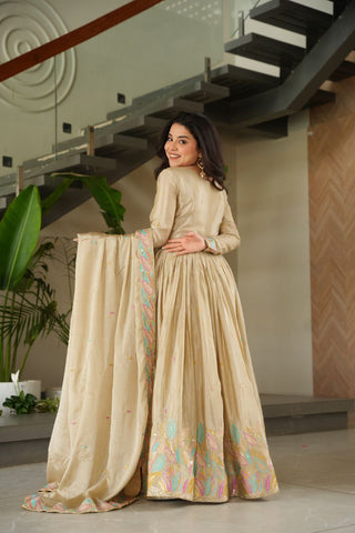 Beautiful Off White Color Embroidered Work Wedding Wear Chinnon Gown Set with Dupatta
