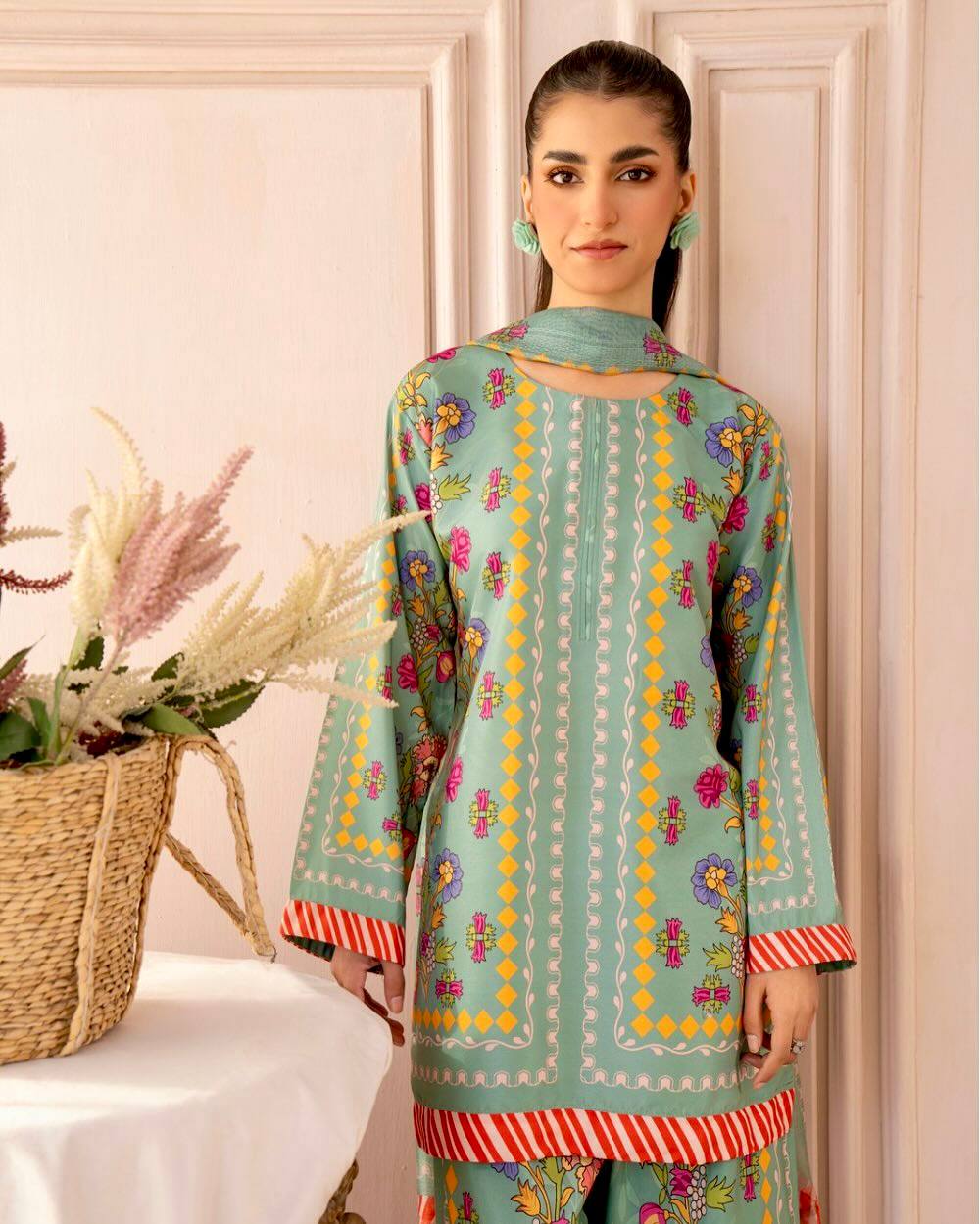 Festive Wear Light Green Color Pure Natural Crepe Matching Digital Printed Co-ord Palazzo Suit Set