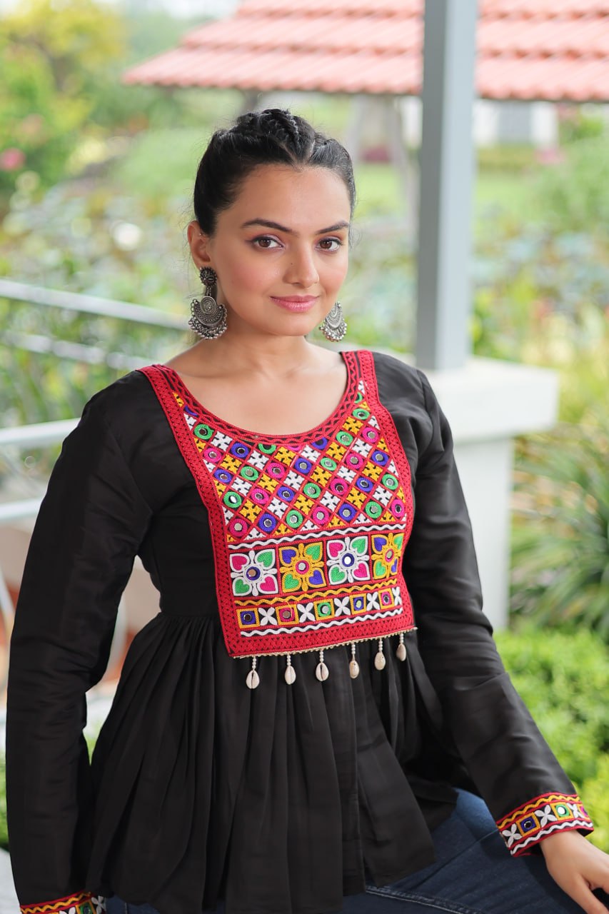 Special Design Black Color Kutchi Gamthi Embroidery Navratri Top