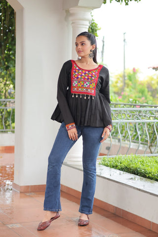 Special Design Black Color Kutchi Gamthi Embroidery Navratri Top