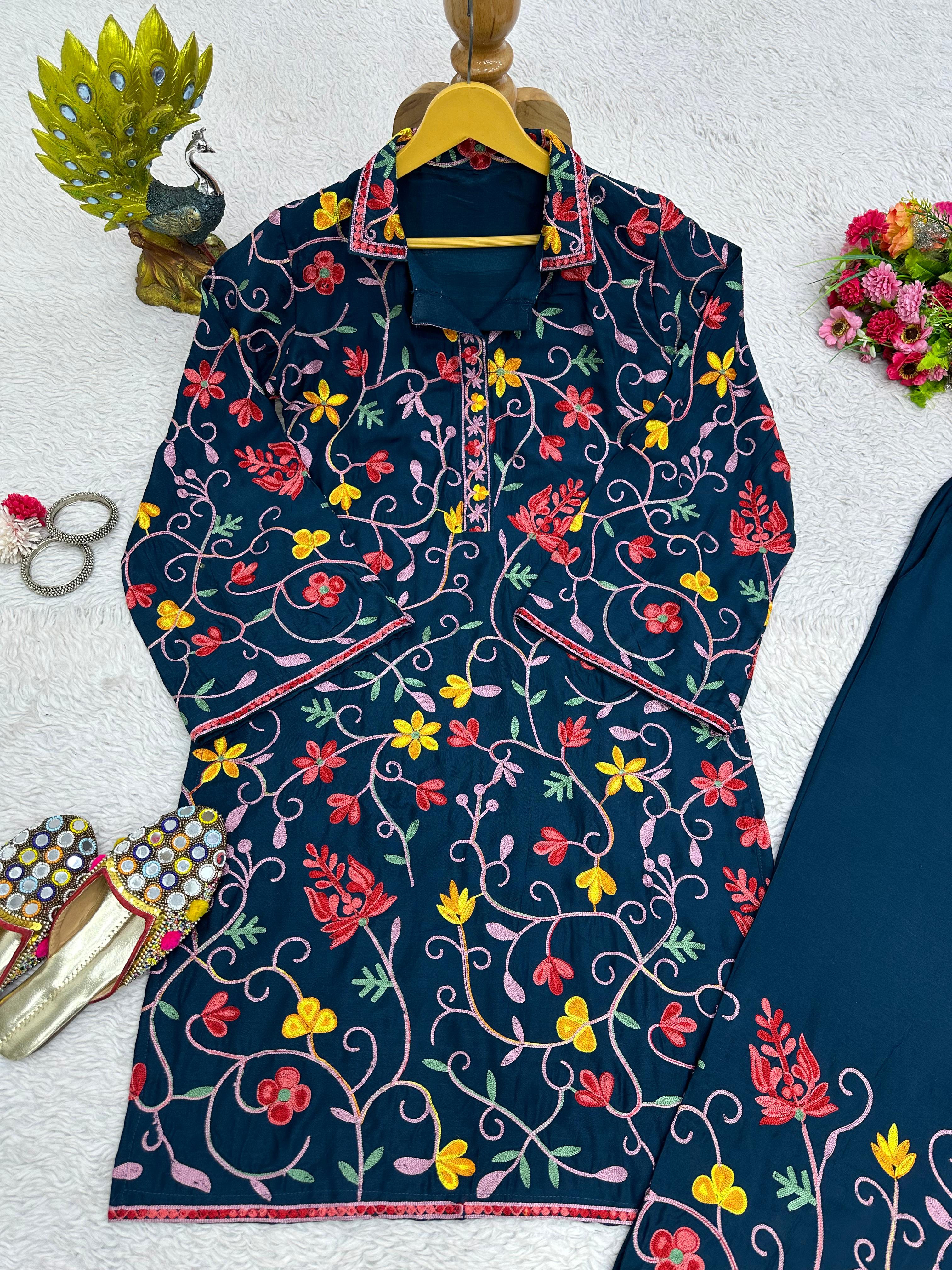Fabulous Navy Blue Color Thread Chain Work Kurti With Pant
