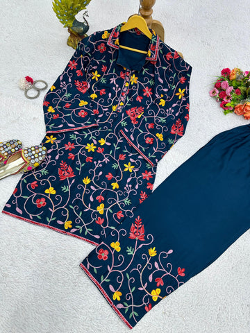Fabulous Navy Blue Color Thread Chain Work Kurti With Pant