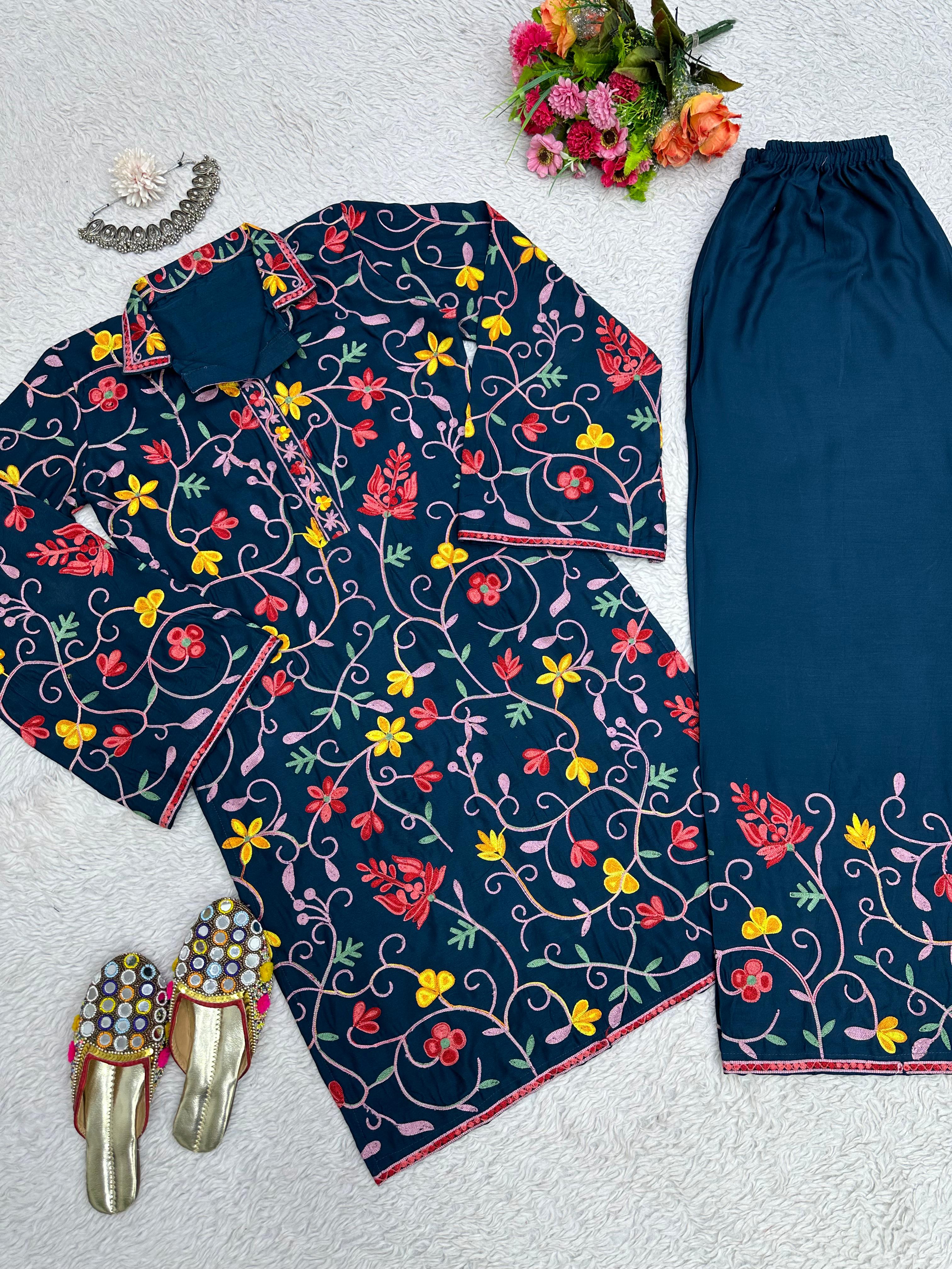 Fabulous Navy Blue Color Thread Chain Work Kurti With Pant