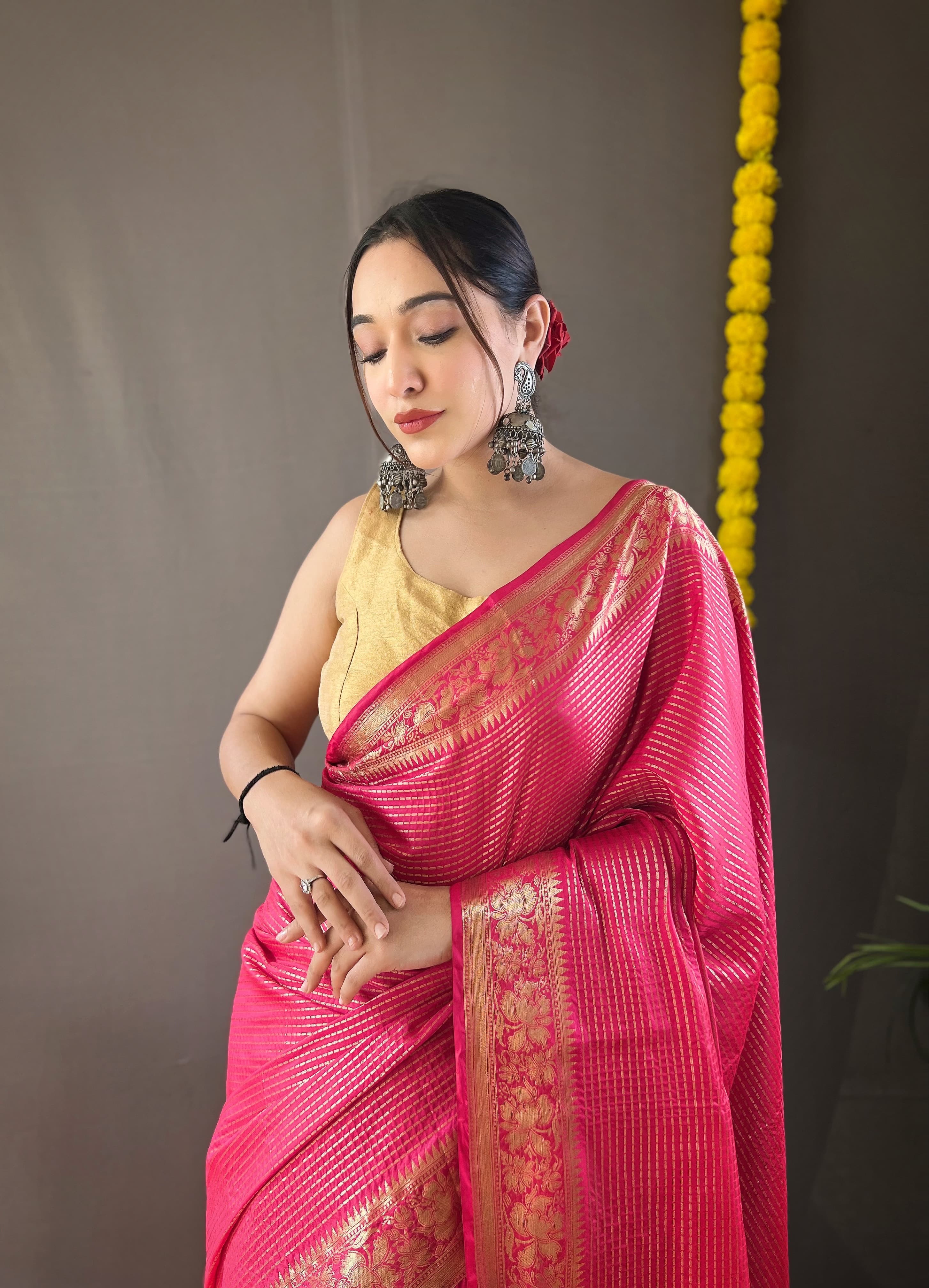 Function Wear Rich Pallu Pink Weaving Saree