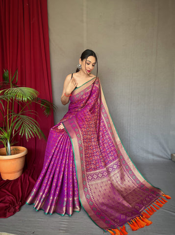 Wedding Wear Purple Color Pure Patola Silk Saree