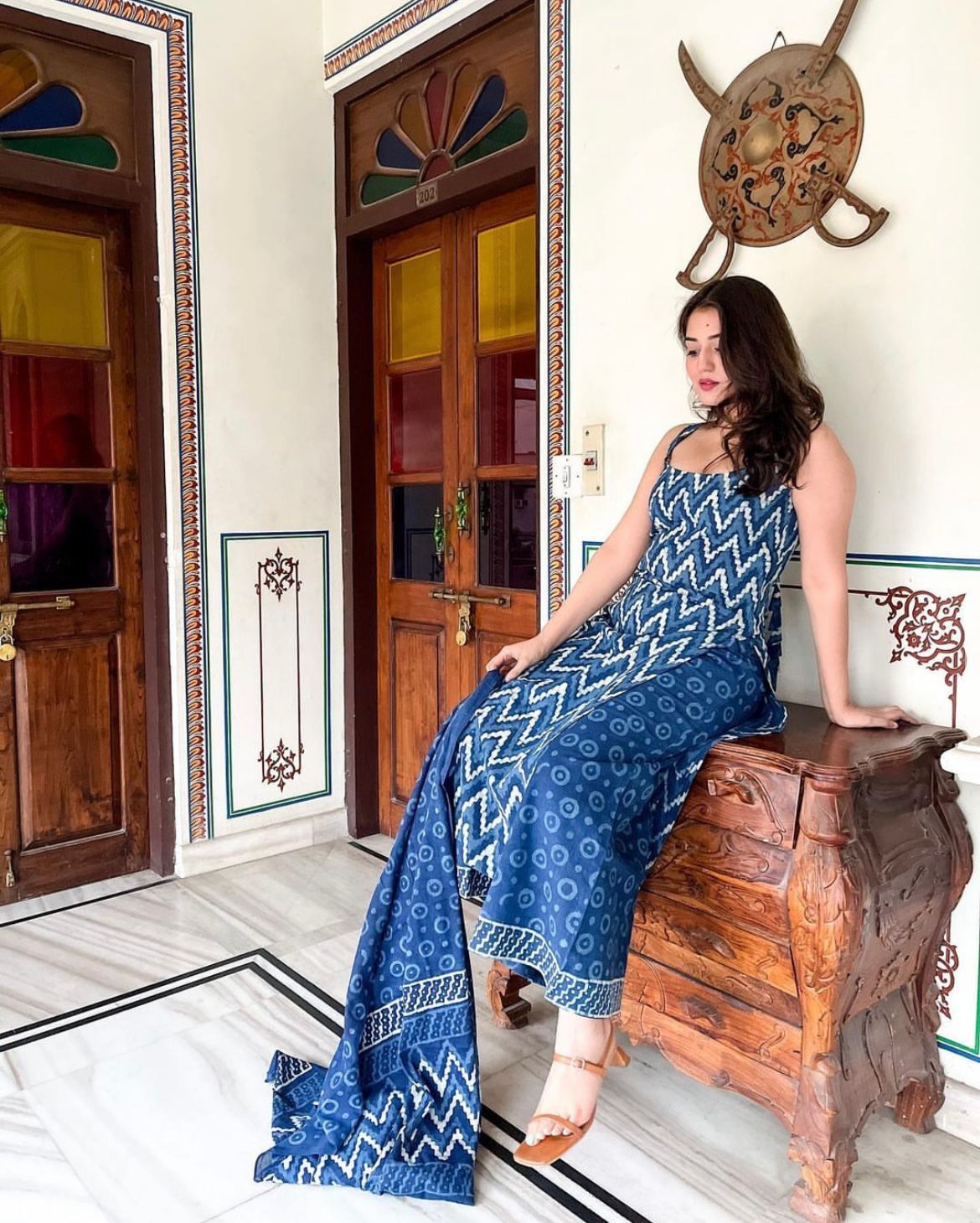Casual Wear Blue Color Zig Zac Design Pure Soft Cotton Printed Kurti With Palazzo