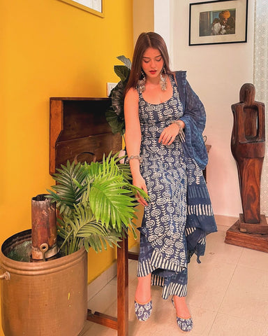 Good Looking Blue Color Pure Soft Cotton Printed Kurti With Palazzo