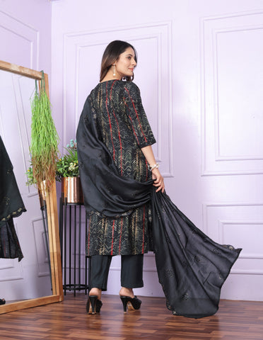 Beautiful Pattern Black Color Kurti Set
